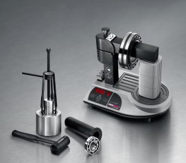 گرمکن القایی برقی با ترموستات کنترل دما جهت بلبرینگ های صنعتی تا وزن 80 کیلوگرم مدل IH-070 ساخت سیماتک انگلستان